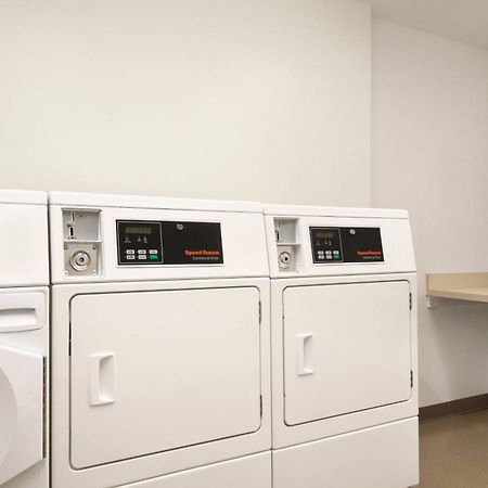 Springhill Suites By Marriott Milwaukee West/Wauwatosa Dış mekan fotoğraf