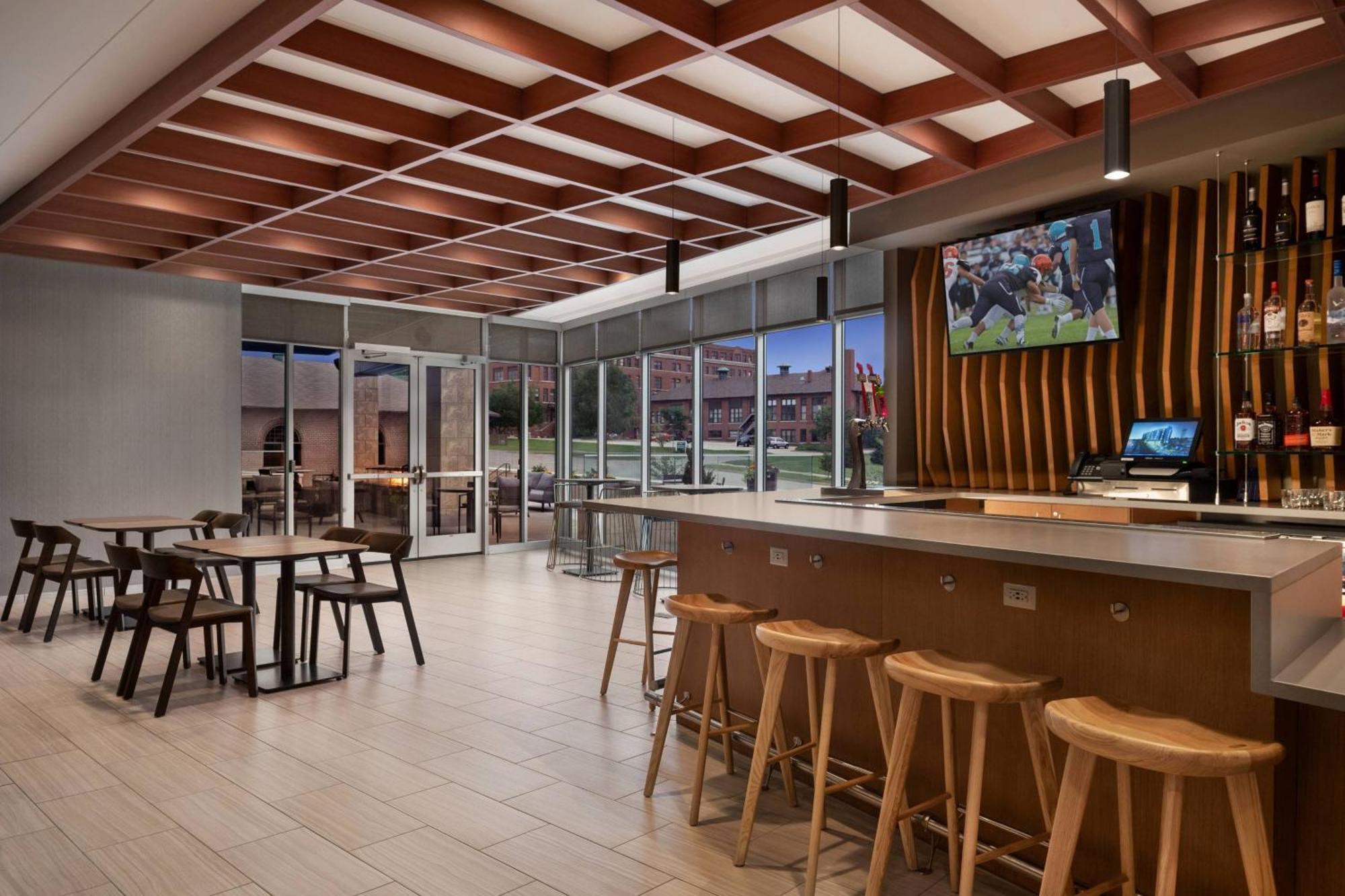 Springhill Suites By Marriott Milwaukee West/Wauwatosa Dış mekan fotoğraf