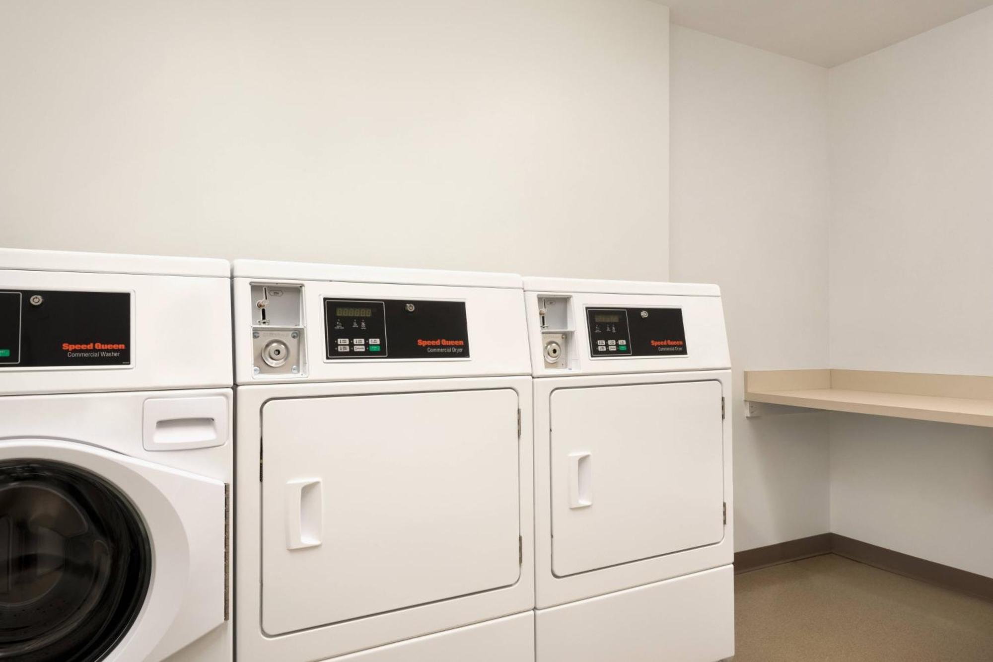 Springhill Suites By Marriott Milwaukee West/Wauwatosa Dış mekan fotoğraf