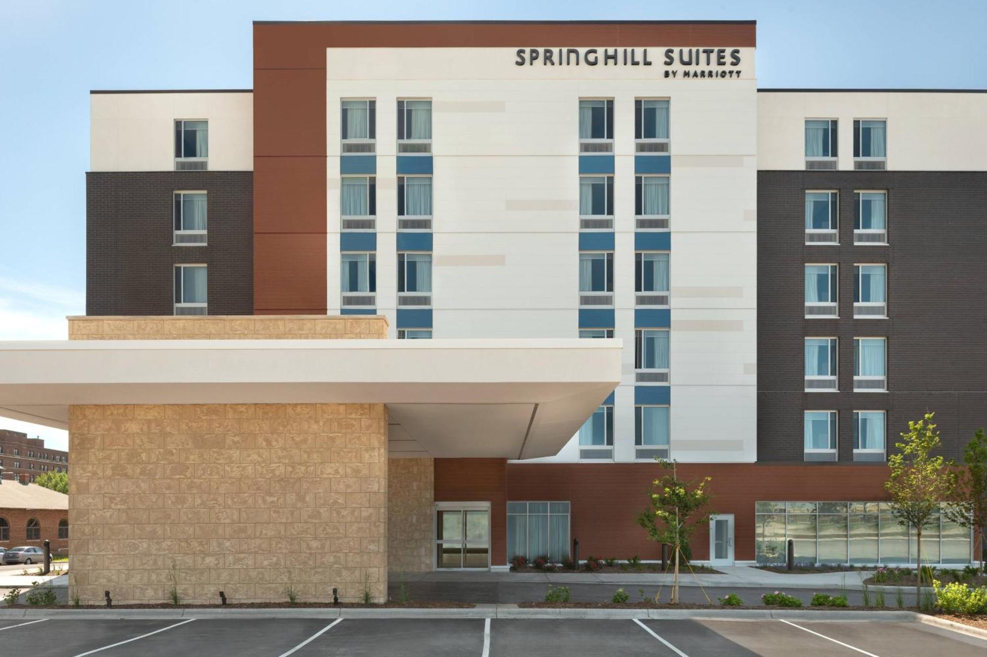 Springhill Suites By Marriott Milwaukee West/Wauwatosa Dış mekan fotoğraf